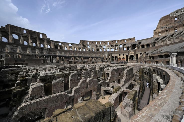 הקולוסיאום ברומא לאחר עבודות שיפוץ ושחזור נרחבות