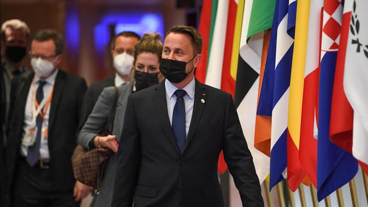 ראש ממשלת לוקסמבורג קסאבייה בטל קסאביה בטל נדבק ב קורונה התברר אחרי פסגת מנהיגי האיחוד האירופי