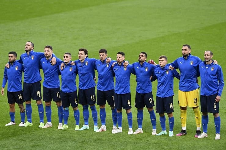 ''ראיתי את הנבחרת הזאת קמה על הרגליים''. נבחרת איטליה