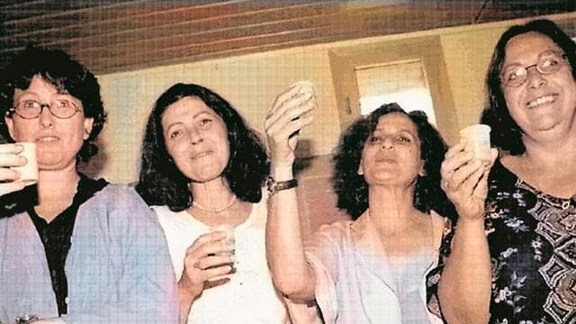 "ארבע אמהות", חודש אחרי היציאה מלבנון