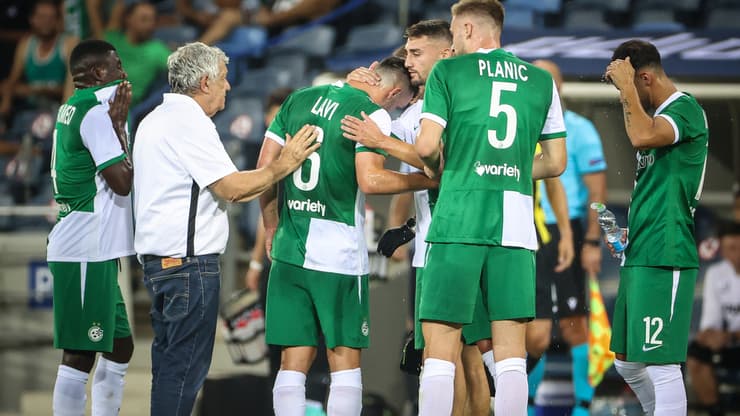 נטע לביא יורד מהמגרש