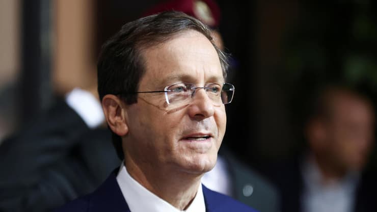 טקס מסירת נס הנשיא בין ראובן ריבלין ליצחק הרצוג בבית הנשיא