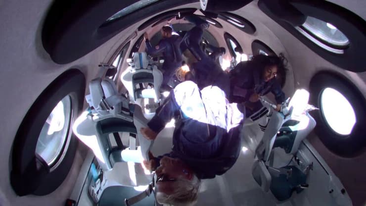 ברנסון וחבריו למשימה מרחפים בחלל