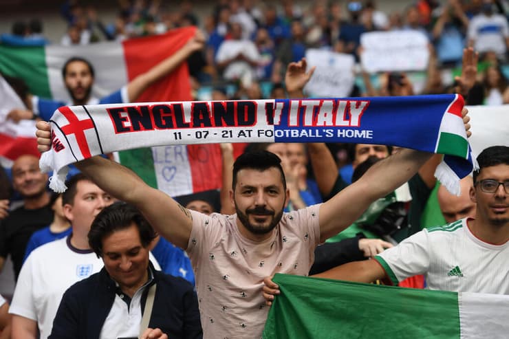 אוהדי איטליה בגמר היורו