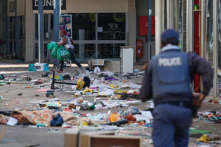 דרום אפריקה מהומות ביזה יוהנסבורג