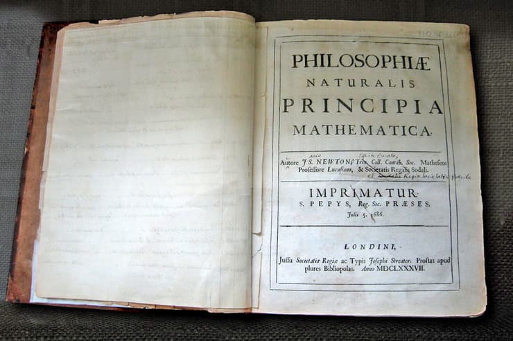 עם השנים השווי של עותקי המהדורה הראשונה של הפרינקיפיה זינק משישה שילינג למאות אלפי ליש"ט