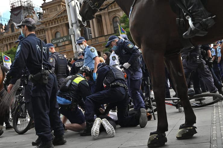 סגר אוסטרליה הפגנות עימותים ב מלבורן