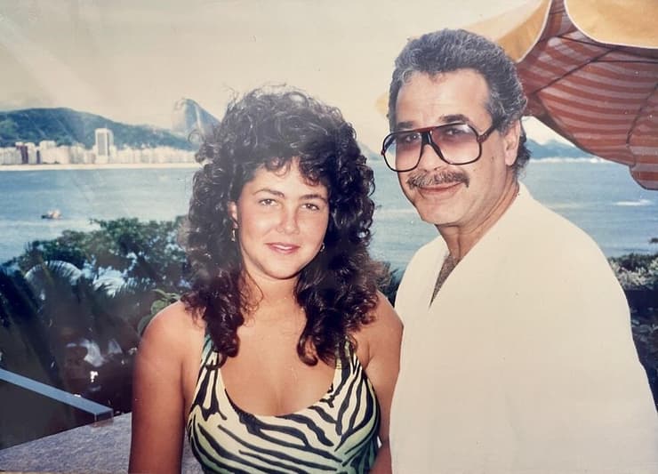 יהודה בארקן עם דניאלה שוורץ שיפר, בתו הסודית בברזיל