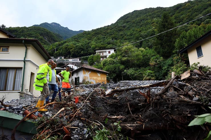 איטליה מזג אוויר סופות ברד מפולות בוץ שיטפונות אזור אגם קומו