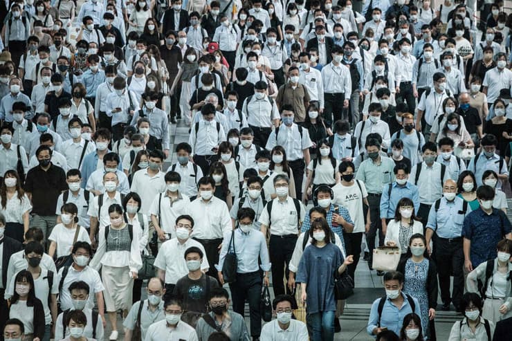 קורונה יפן טוקיו אנשים עם מסכות