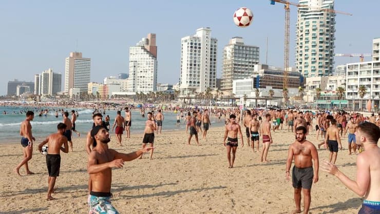 חופי תל אביב