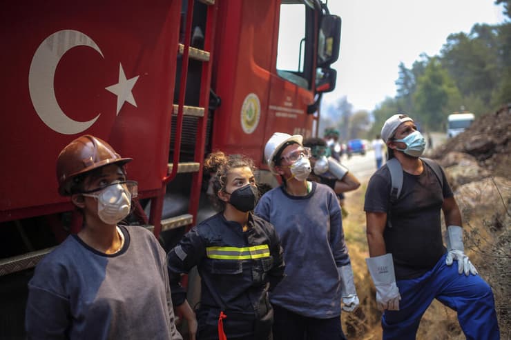 טורקיה שריפות אש ליד מרמריס