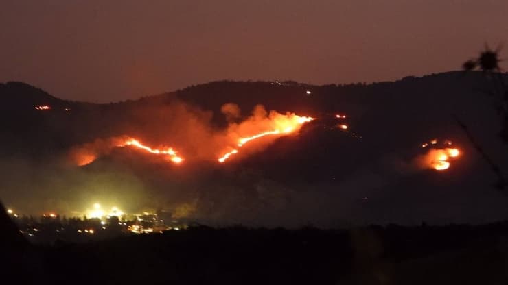 שריפה בשטח ישראל בעקבות הרקטות מלבנון