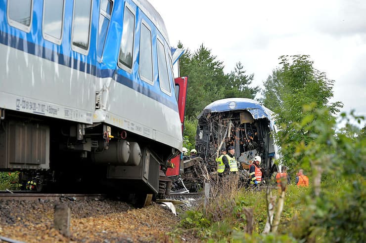 התנגשות רכבות ב צ'כיה רכבת תאונה