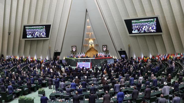 טקס השבעה של איברהים ראיסי ה נשיא החדש של איראן ה פרלמנט ב טהרן