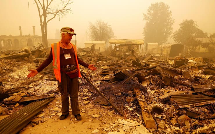 שריפה שריפת יער העיירה גרינוויל צפון קליפורניה 