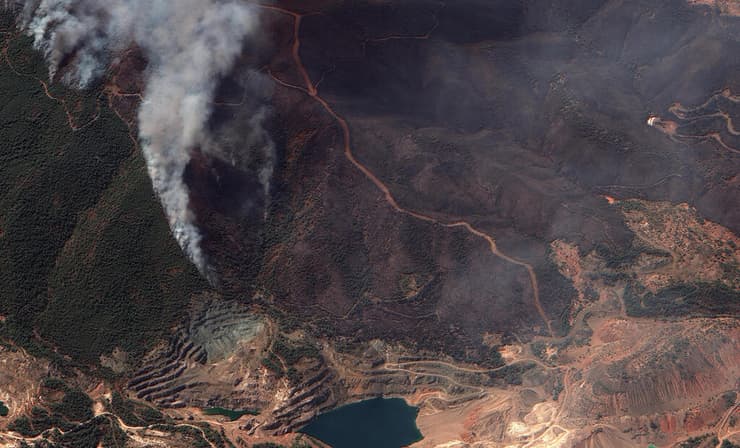 השריפות ביוון, בצילום מהחלל. רה"מ: "זה קיץ מסויט" 
