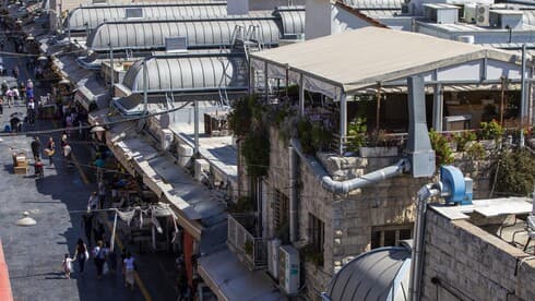 גג מסעדת "האטלייה של טלי" בשוק מחנה יהודה שישתתף בפסטיבל "גג-עדן"