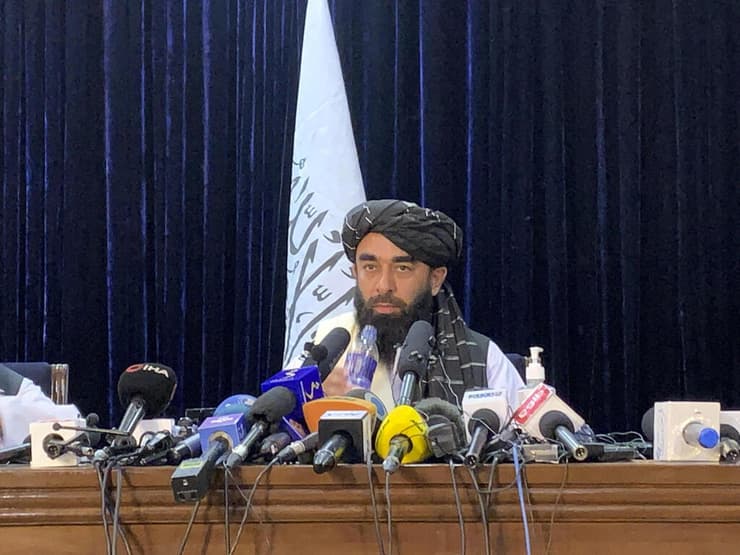 דובר ה טליבאן מסיבת עיתונאים ראשונה ב קאבול אפגניסטן