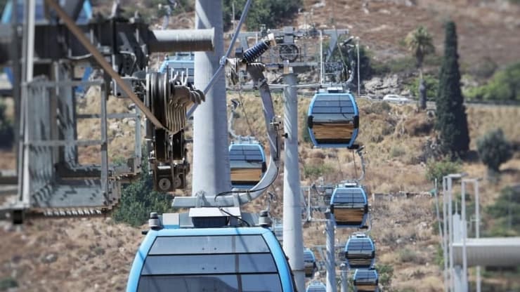 נסיעת בכורה ברכבל התחבורה הציבורית הראשון בישראל