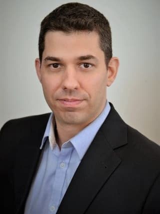 ירון שחר, מנהל מחלקת השקעות ומחקר בחברת CBRE ישראל