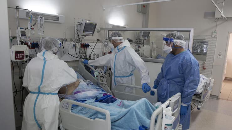 "אנו נמצאים בגל רביעי ויש משמעות לתיקון הליקויים באופן מידי". מחלקת קורונה בבית החולים ברזילי