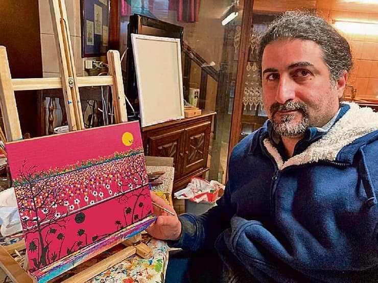 עומאר בן לאדן ואחד מציוריו