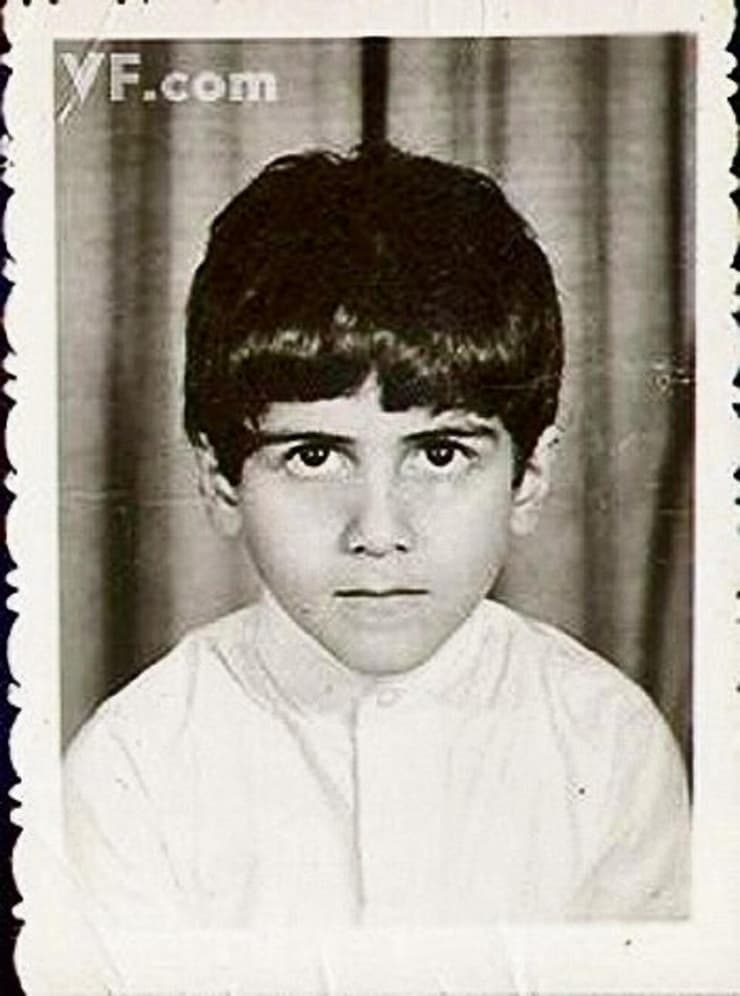 ילדות בצלה של מפלצת. עומאר בן לאדן בן שש