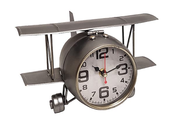 שעון שולחני של אווירון עתיק, בעיצוב רטרו. מחיר: 140 שקל. 