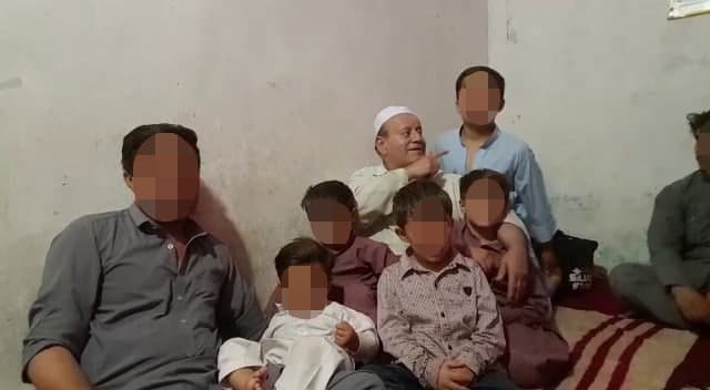 זבולון סימנטוב היהודי האחרון באפגניסטן עם הילדים שחילץ