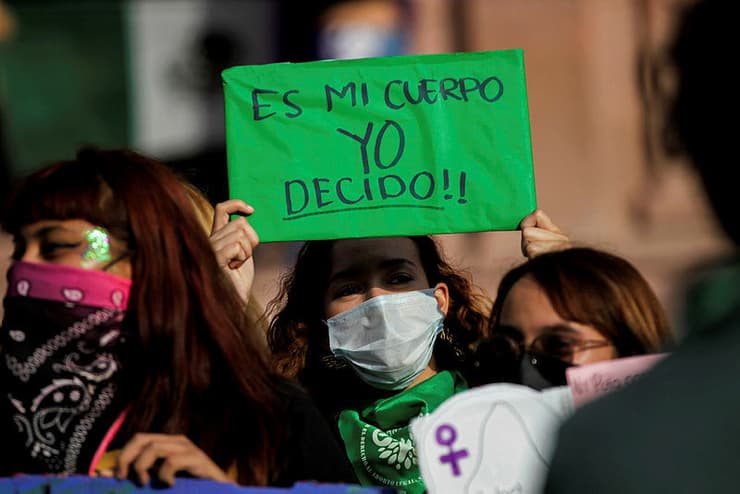 מקסיקו בית המשפט העליון אסר להעניש על הפלות מפגינה זה הגוף שלי אני מחליטה