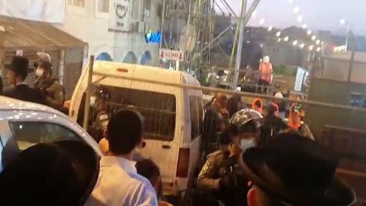 הפרות סדר בירושלים בעקבות ניסיונות של המשטרה והעיריה לפרק סוכות לא חוקיות 