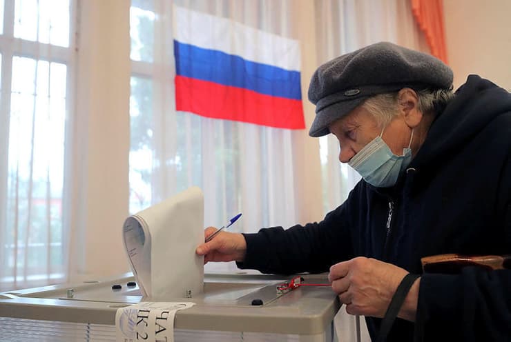 מוסקבה מצביעים ב בחירות ל פרלמנט ב רוסיה