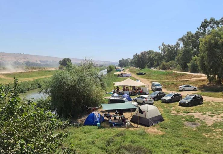 אוהלים בתעלת הירדן המזרחית, אזור גשר החמישה