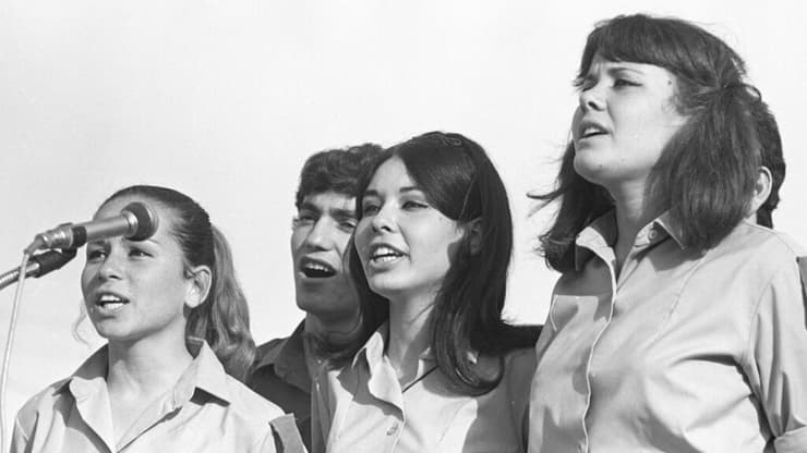 ירדנה ארזי בלהקת הנח"ל, 1970