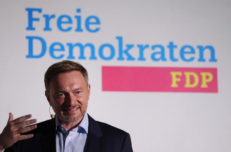 מנהיג ה-FDP לינדנר. "אולי נשב קודם אנחנו והירוקים"