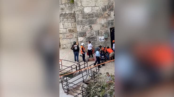 אדם נפל בפארק חבלים במוזאון מגדל דוד בירושלים ונפצע קשה 