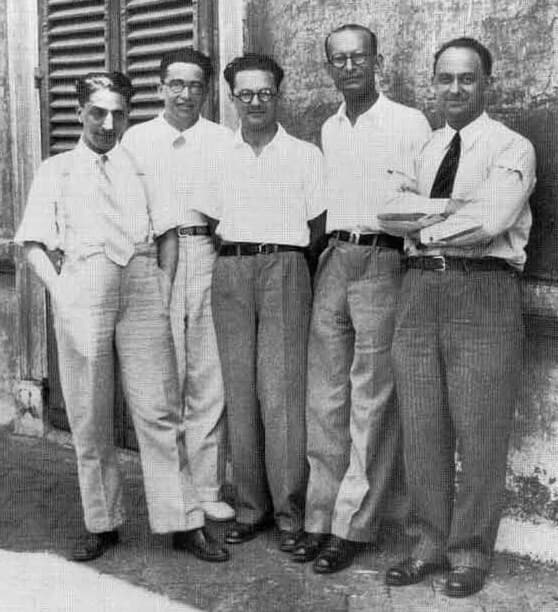 הבחורים מרחוב פניספרנה. מימין: פרמי, פרנקו רזטי, אדוארדו אמלדי, אמיליו סגרה ואוסקר ד'אגוסטינו