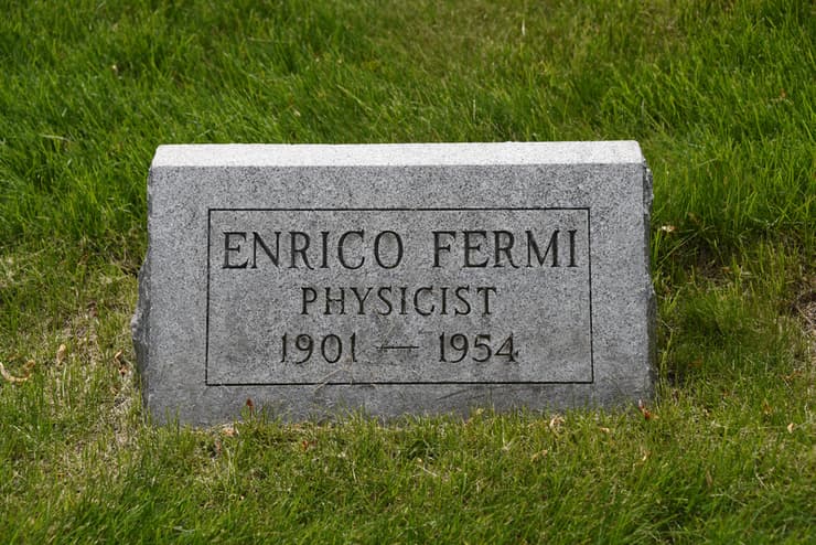 קברו של אנריקו פרמי