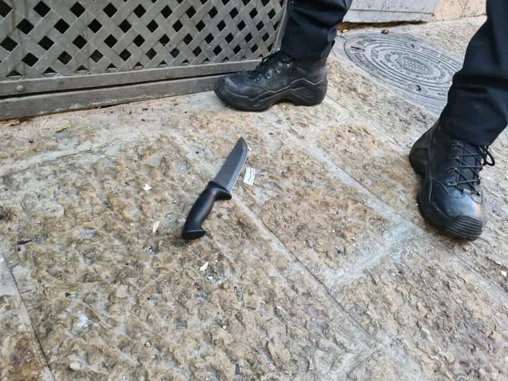 הסכין ששימשה את המחבלת בניסיון הפיגוע בירושלים
