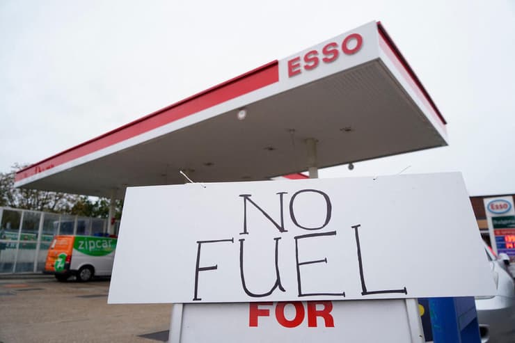 משבר דלק ב בריטניה מחסור בנהגי משאית