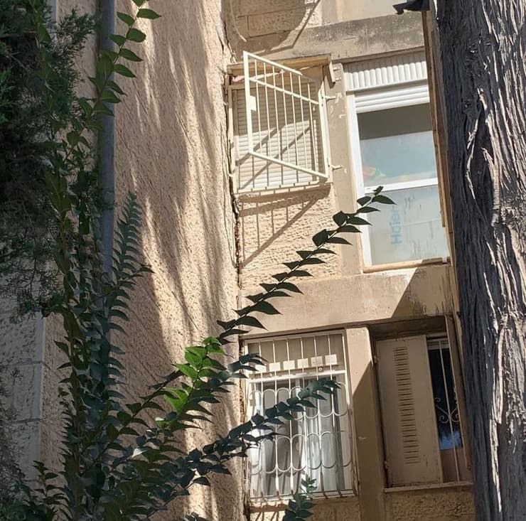 סדקים בקירות בבניין בירושלים, חשש לקריסה