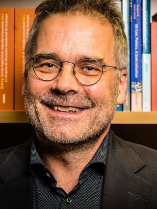 פרופ' מרטין סילייב-קייזר, מומחה למדינת הרווחה הגרמנית מאוניברסיטת טיבינגן שבגרמניה 