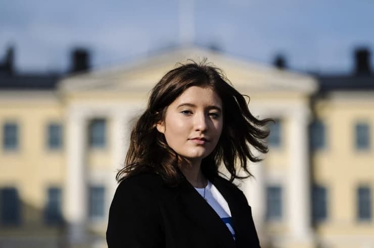 נלה סלמינן בת 16 נשיאת פינלנד ליום אחד