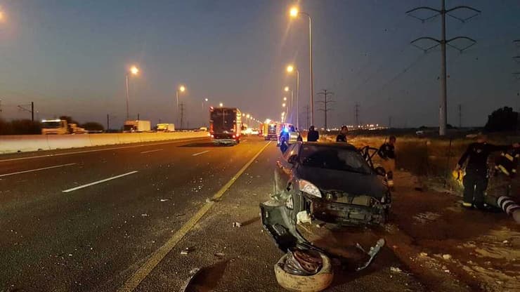 זירת התאונה בכביש 4