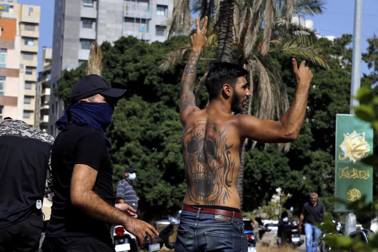 לבנון ביירות מהומות עימותים תומכי חיזבאללה אמל מפגינים שופט חקירת נמל ביירות ירי כנראה מצד נוצרים