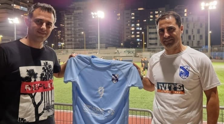 מוטי קקון בגני תקווה