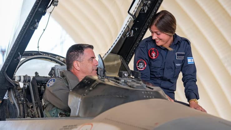 מפקד חיל האוויר עמיקם נורקין מטוס F-16 F16
