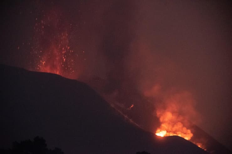 הר געש קומברה וייחה התפרצות באי לה פאלמה האיים הקנריים ספרד 31 באוקטובר