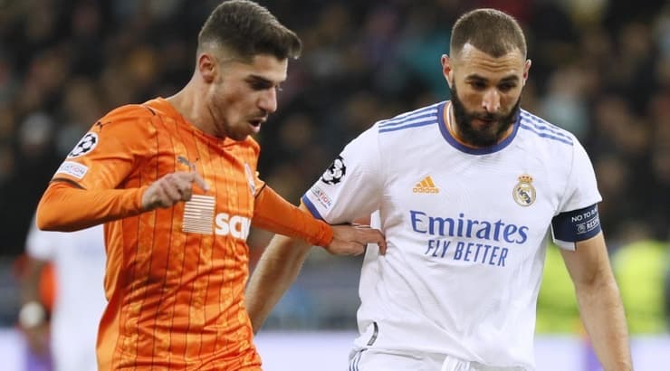 קארים בנזמה עם מנור סולומון (רויטרס) קארים בנזמה עם מנור סולומון